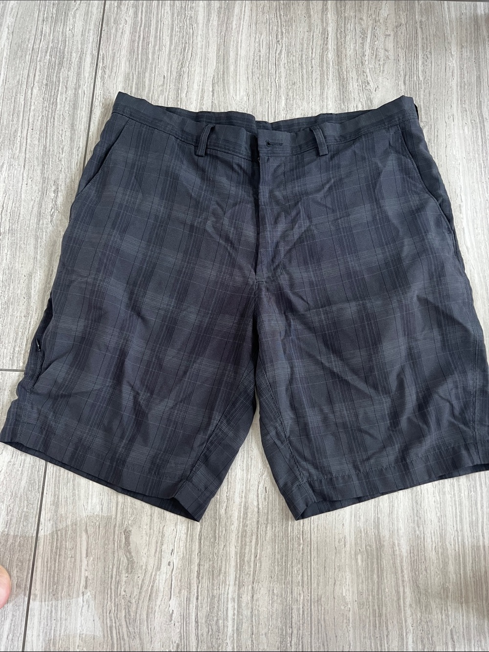 Haggar Black Plaid Flat Front Men's Shorts